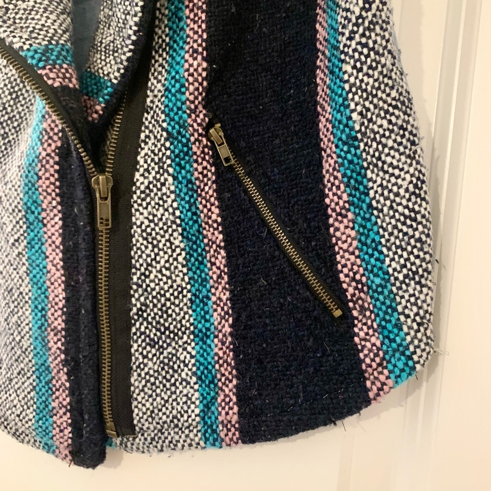 MOVING SALE | Urban Outfitters NWT Women’s Vintage Hipster Vest, Size Large - Picture 2 of 4